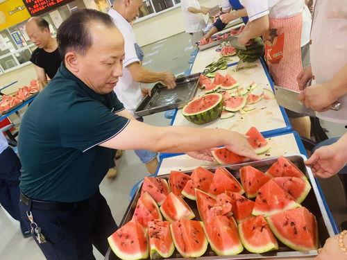 吃瓜炸裂校园,吃瓜炸裂，揭秘校园秘闻